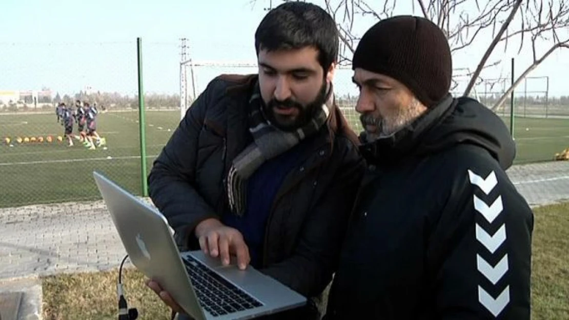 Kocaman'Yılın Fotoğrafları' oylamasına katıldı