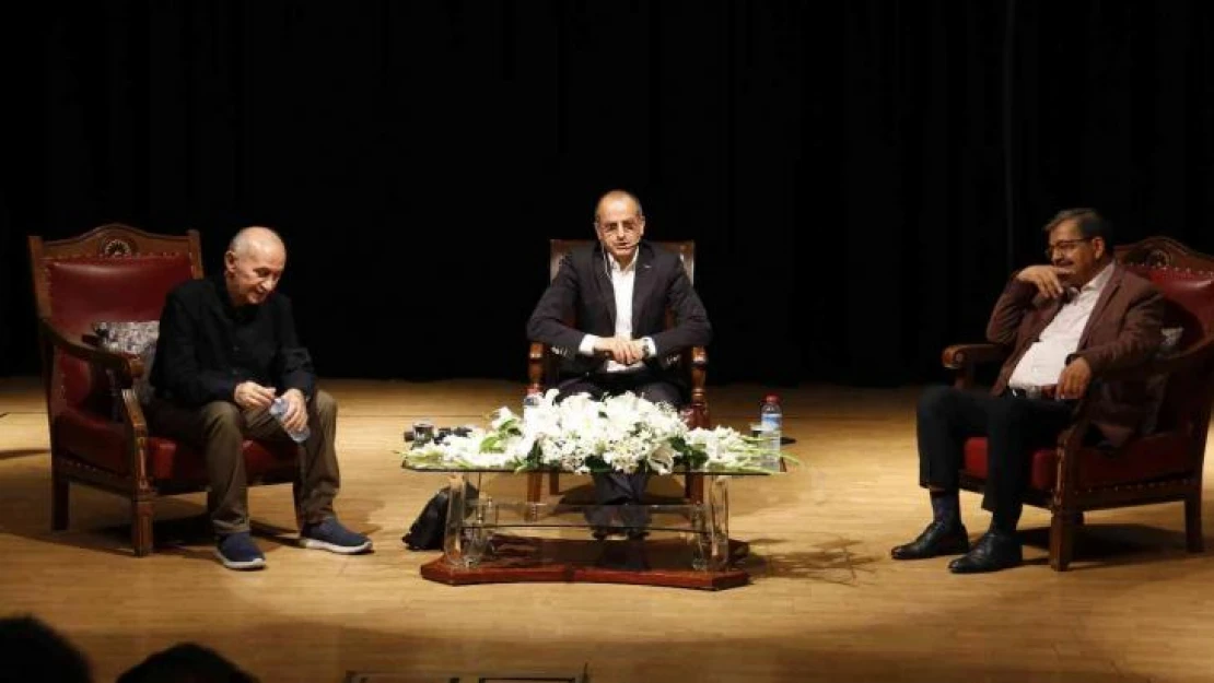 'Tarihi doğru anlamak' konferansı İhlas Koleji'nde düzenledi