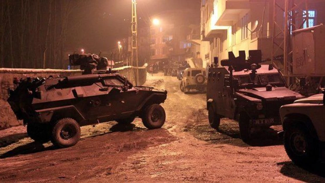 Teröre büyük darbe: 10 ton patlayıcı, 18 belediye başkanı...