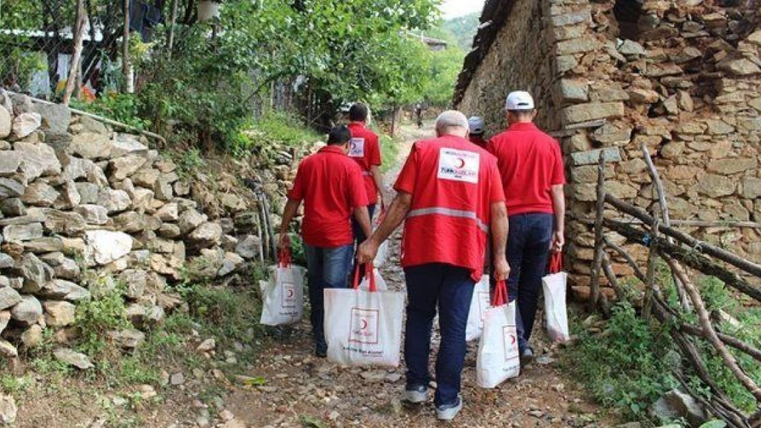 500 bin kişi Türk Kızılayı ile sevindi