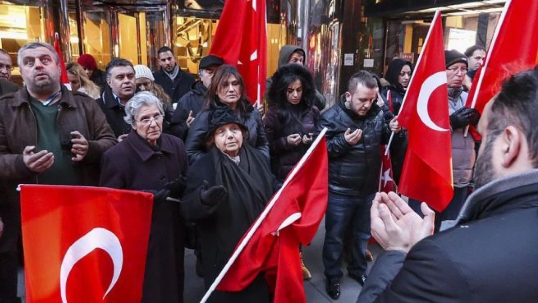 ABD'de 'Şehitlerimizi Anma ve Teröre Lanet' gösterisi