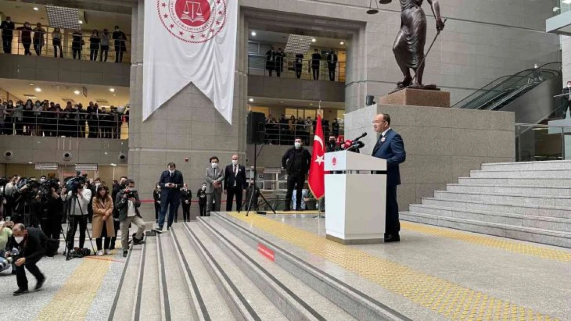 Adalet Bakanı Bozdağ: 'Şehitler ölmez ama teröristler ve onları besleyenler yok olmaya mahkumdur'