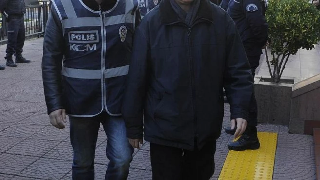 Adana merkezli 3 ilde &quotparalel" operosyonu, eski Başkanvekil Aldırmaz da gözaltında