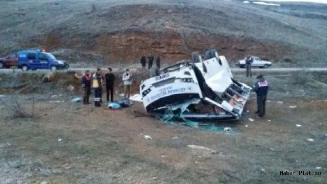 Adıyamansporlu hentbolcular kaza yaptı: 1 ölü, 12 yaralı