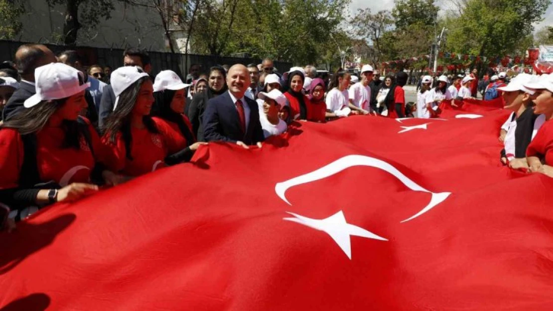 Ağrı'da, 19 Mayıs Atatürk'ü Anma, Gençlik ve Spor Bayramı coşkuyla kutlandı