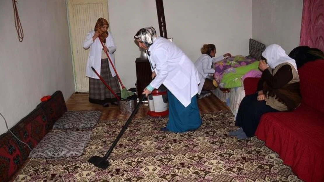 Ağrı'da yaşlılar 'kimsesiz' kalmıyor