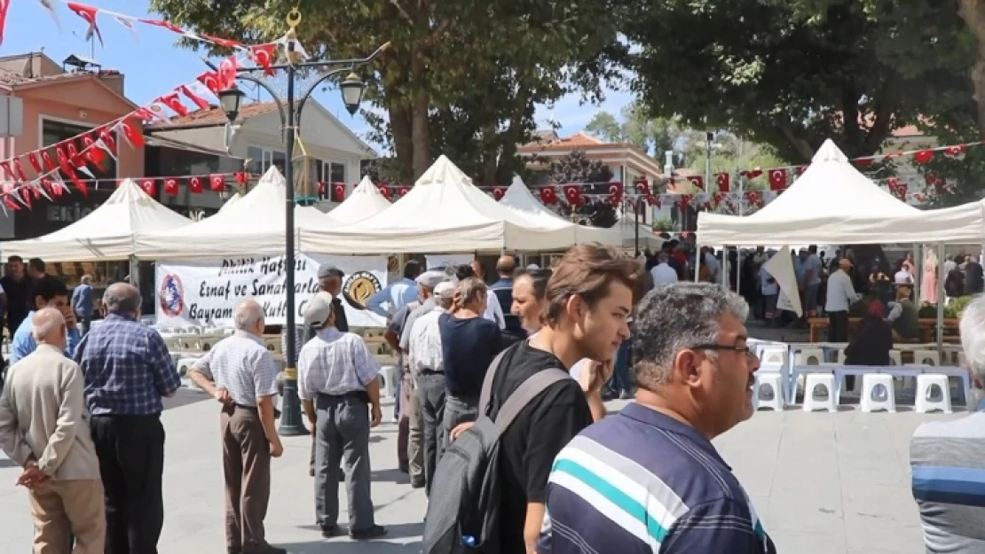 Ahi Pilavı lezzeti için Kırşehir'de uzun kuyruklar oluşuyor