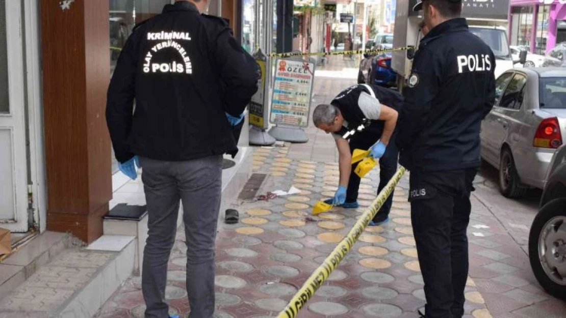 Ailesini evlilik için ikna edemeyince kendini balkondan attı