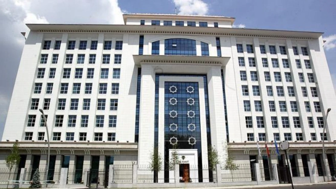 Başbakan'ın danışmanları belli oldu, Hüseyin Çelik istifa ettiğini duyurdu