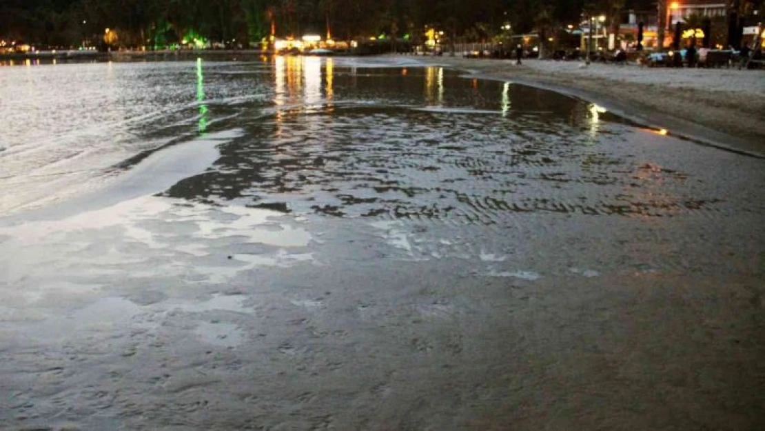 Akyaka'da ürküten görüntü, süper gelgitler başladı, deniz suyu 50 metre çekildi