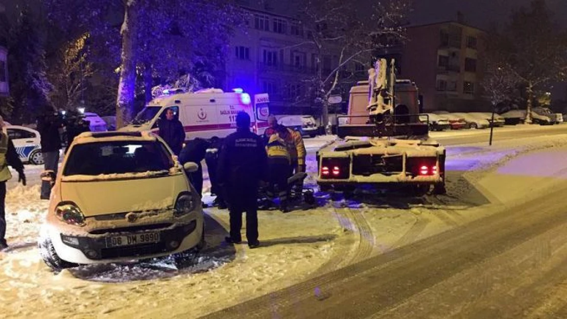 Alkollü sürücüyü otomobilden itfaiye çıkardı