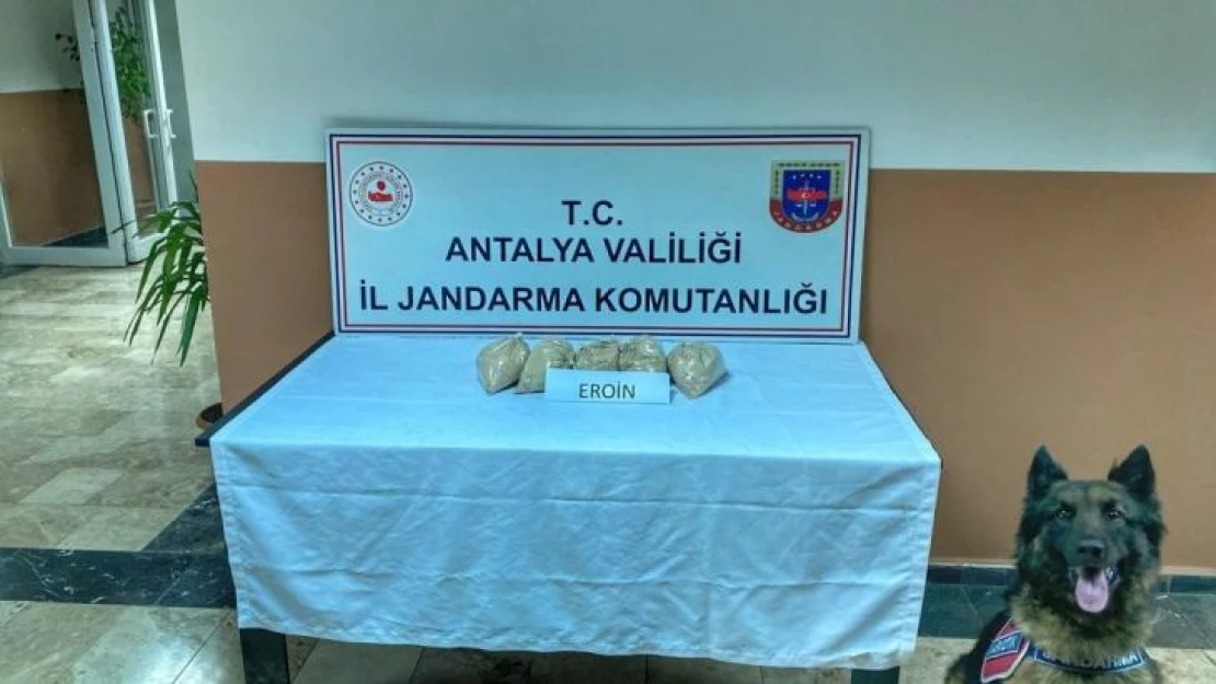 Antalya'da 5 kilo eroin ele geçirildi: 1 gözaltı