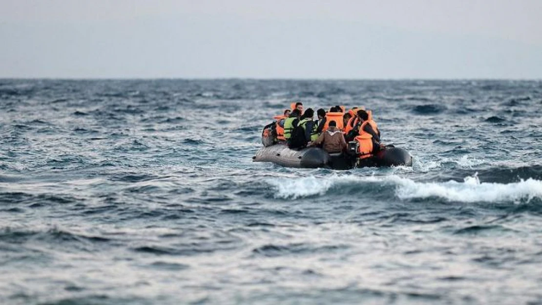 Antalya'da sığınmacıları taşıyan botun batması sonucu 2 çocuk öldü