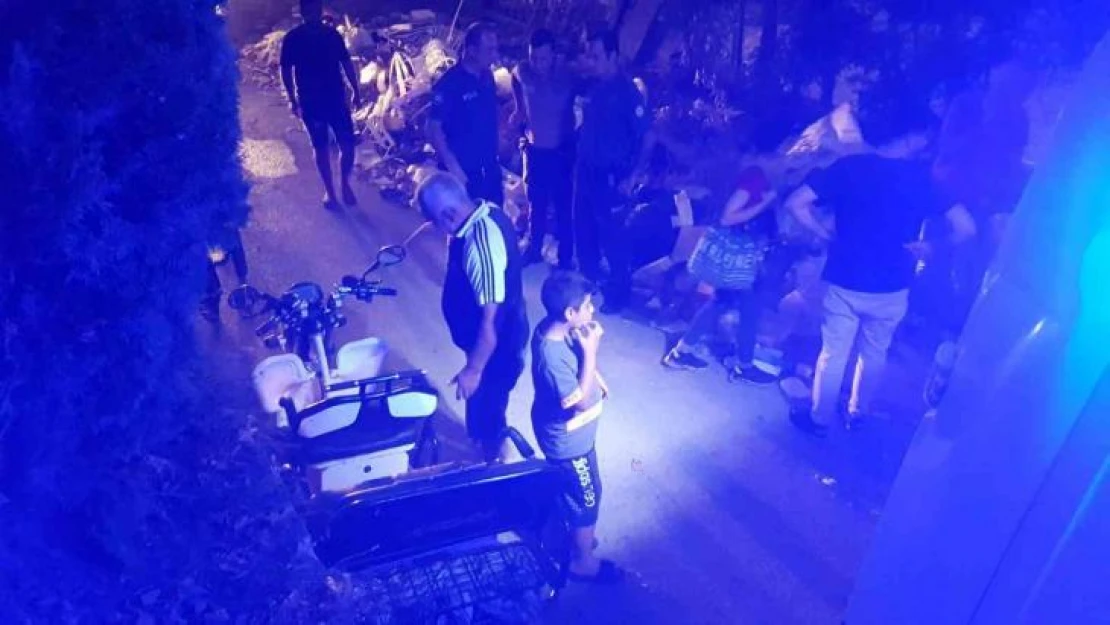 Aynı bölgede iki farklı elektrikli bisiklet kazası: 1'i çocuk 4 yaralı