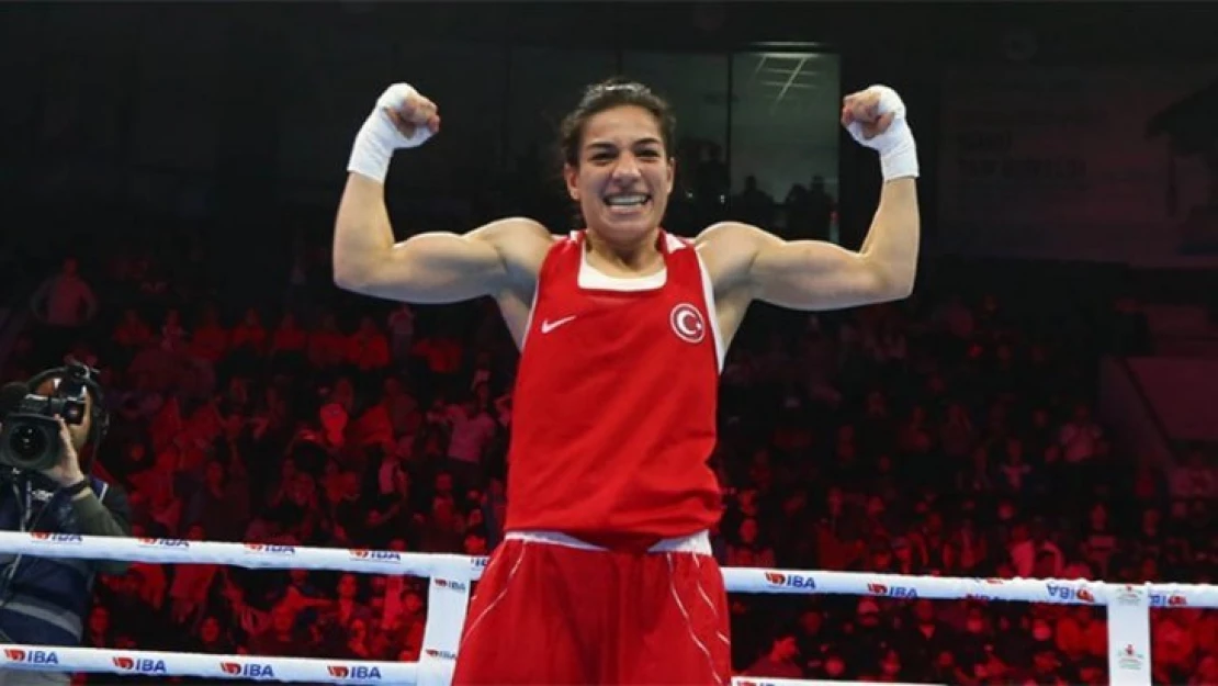 Ayşe Çağırır, Dünya Kadınlar Boks şampiyonu