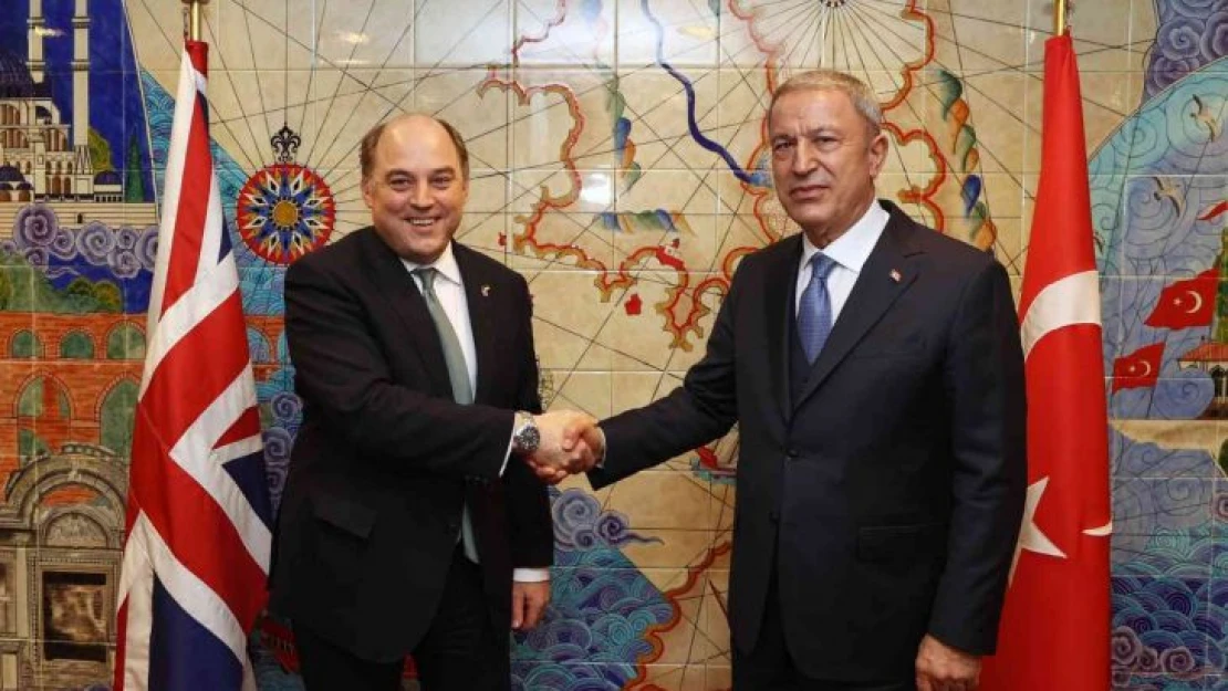 Bakan Akar, İngiltere Savunma Bakanı Wallace ile görüştü