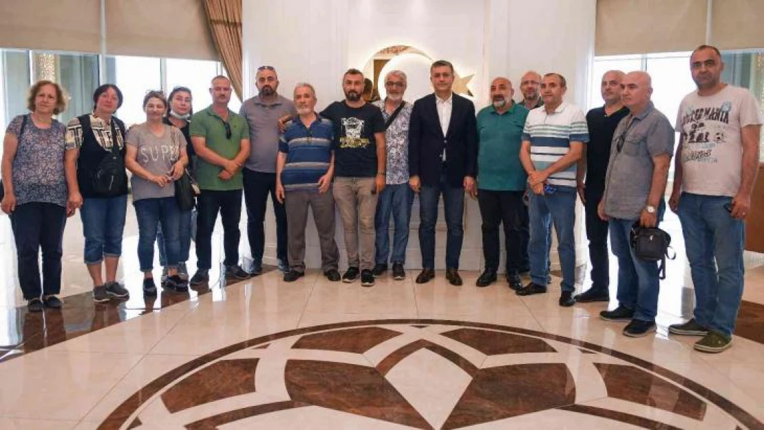 Başkan Bozkurt, konut mağdurları ile bir araya geldi