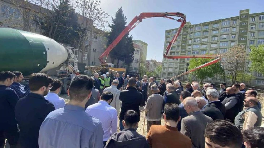 Beylikdüzü'nde Marmara Camii Eğitim Külliyesi temeli dualarla atıldı