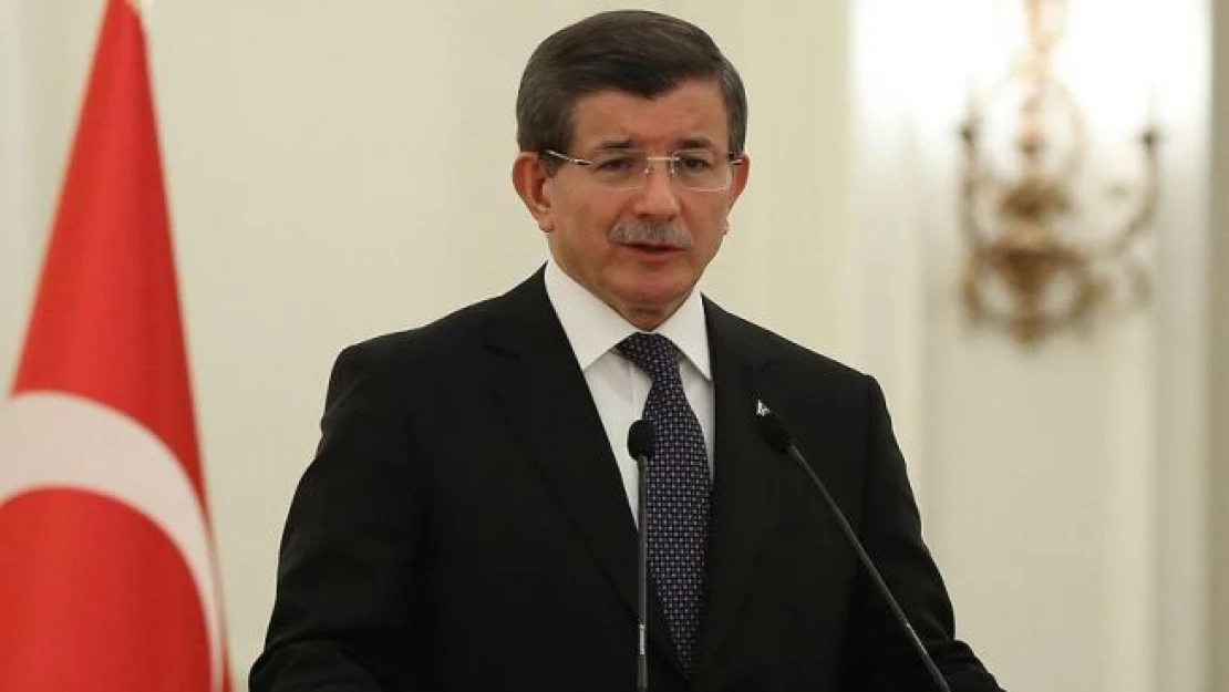 Davutoğlu o akademisyenlere seslendi: 5 aylık bebeğin suçu neydi?
