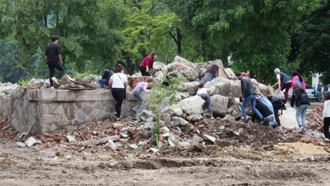 Bolu'da deprem tatbikatında nefes kesen anlar yaşandı