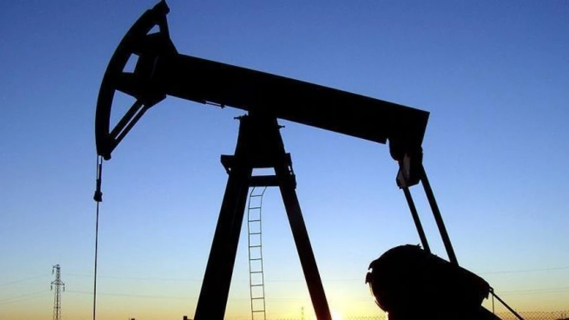 Brent petrolün varil fiyatı 35 dolar seviyelerinde seyrediyor