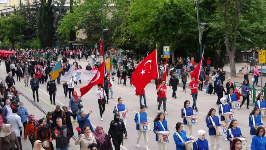 Bursa'da 19 Mayıs coşkuyla kutlandı