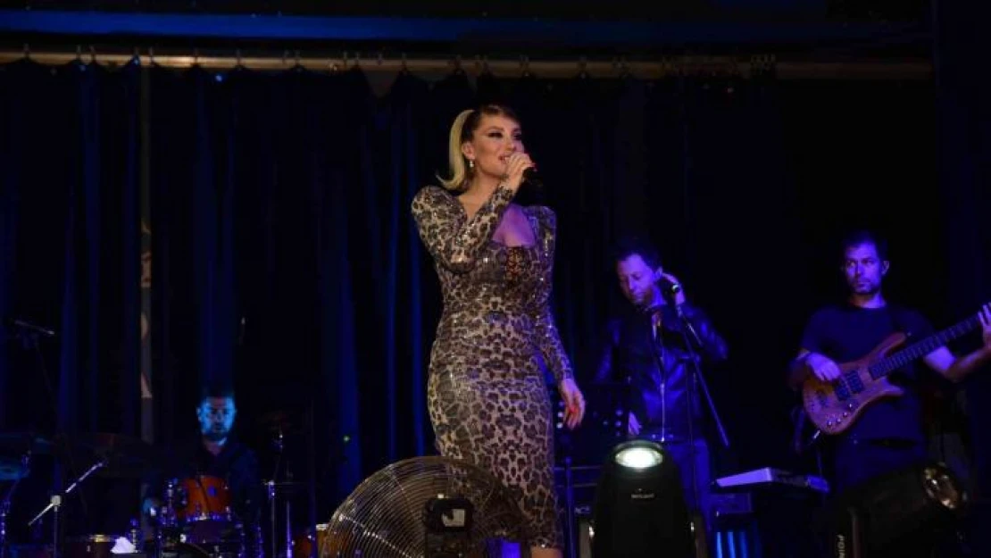 Bursa'da İrem Derici ile kutlama