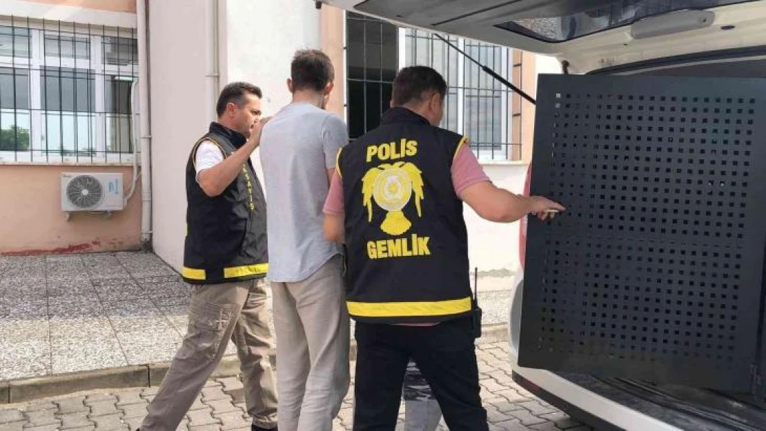 Bursa'da su saati hırsızları adliyeye sevk edildi