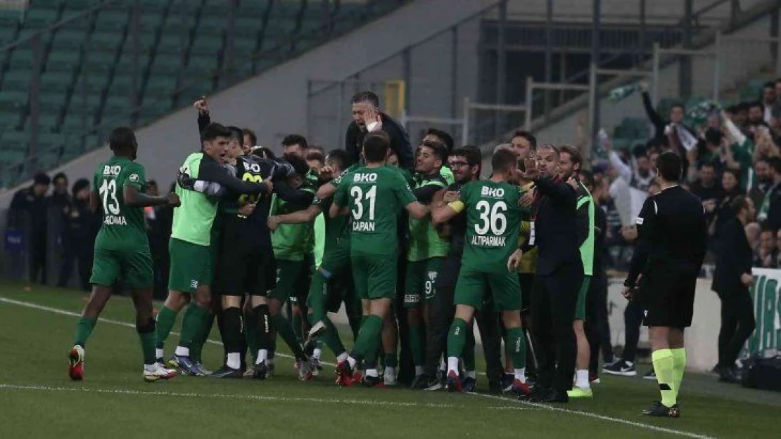 Bursaspor sahasında Ümraniyespor'u konuk ediyor