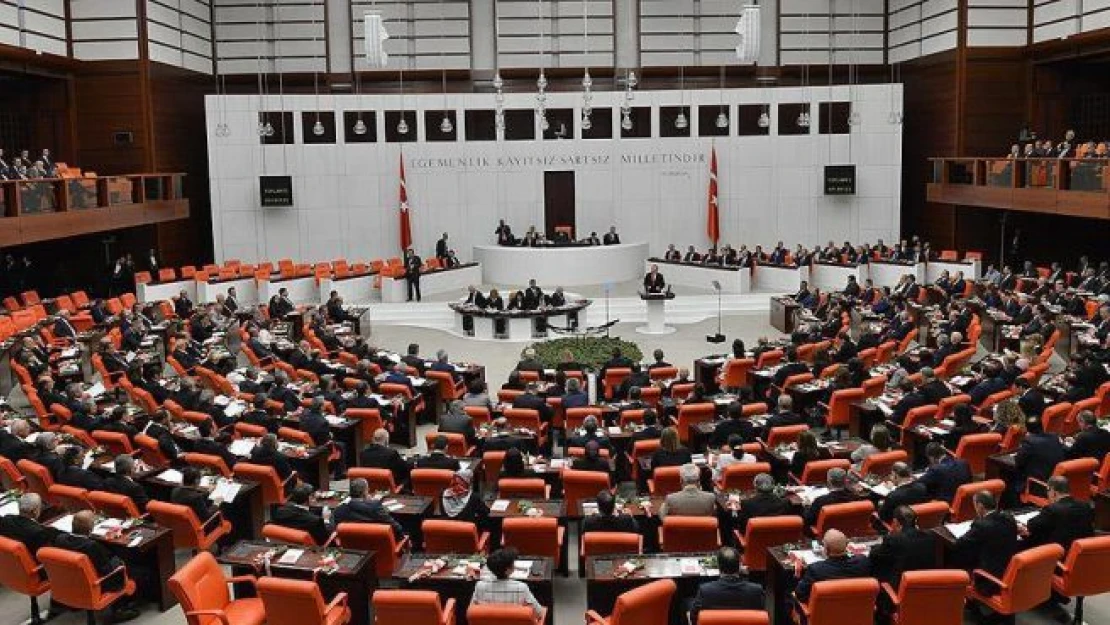 Çalışan kadınlara yeni haklar getiren tasarı Genel Kurul'da