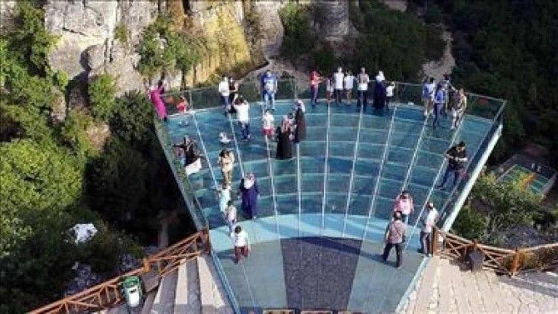 Cam teras ayda 47 bin lira gelir getirecek