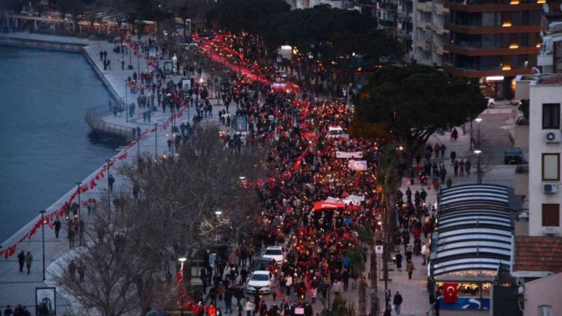 Çanakkale'de fener alayı