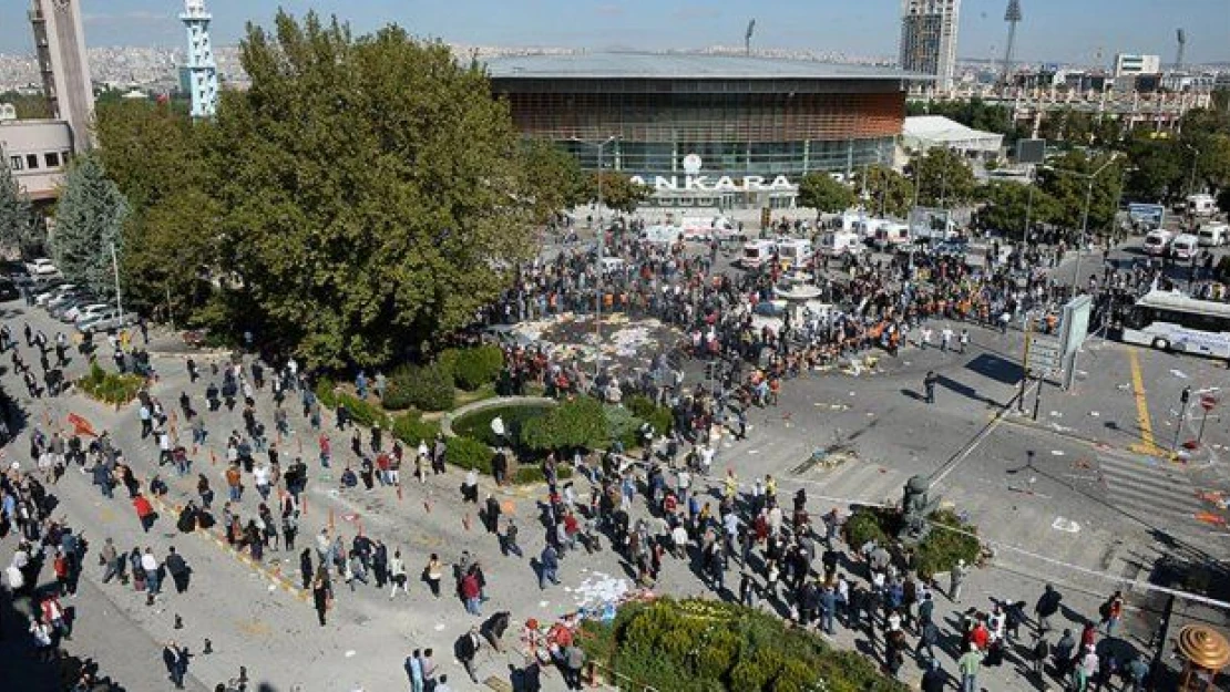 Canlı bomba iki erkeğin kimlik tespiti sürüyor
