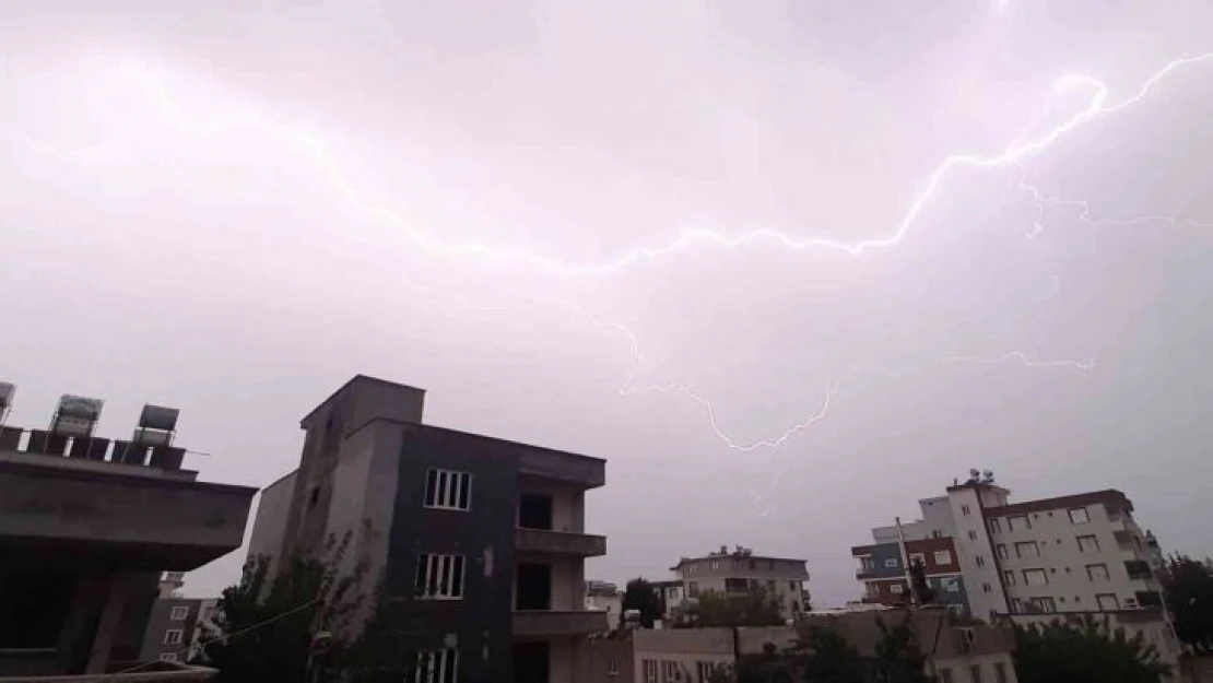 Çiftçinin uzun zamandır beklediği yağmur geldi