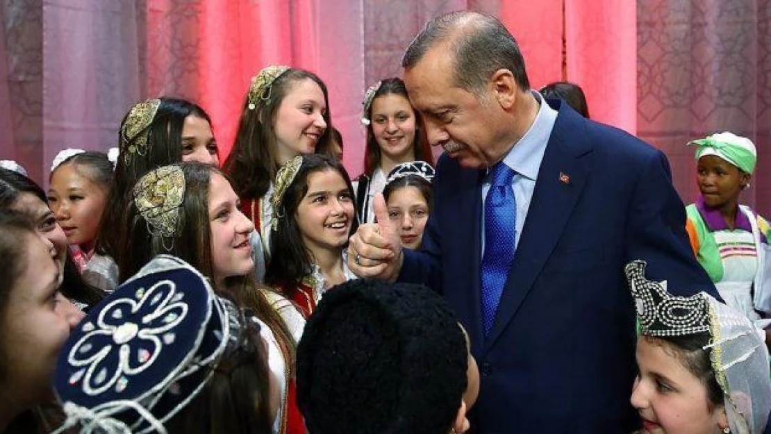 Cumhurbaşkanı Erdoğan çocuklarla buluştu