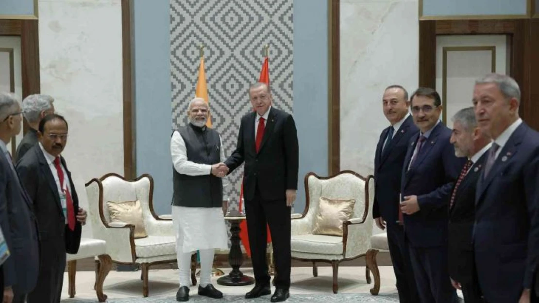 Cumhurbaşkanı Erdoğan, Hindistan Başbakanı Modi ile görüştü