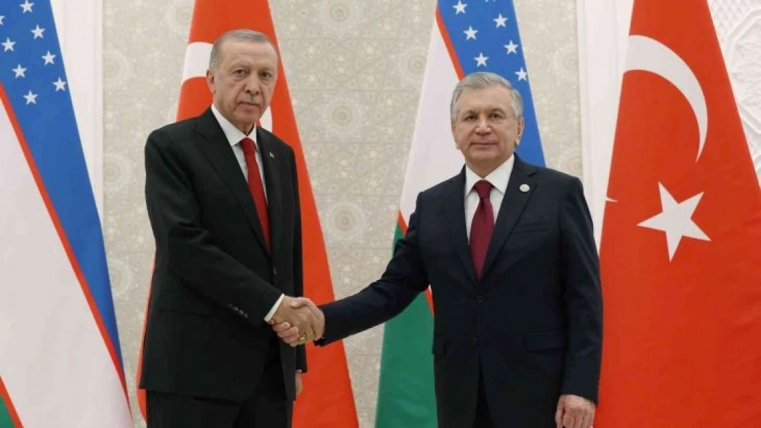 Cumhurbaşkanı Erdoğan, Özbekistanlı mevkidaşı Mirziyoyev ile görüştü