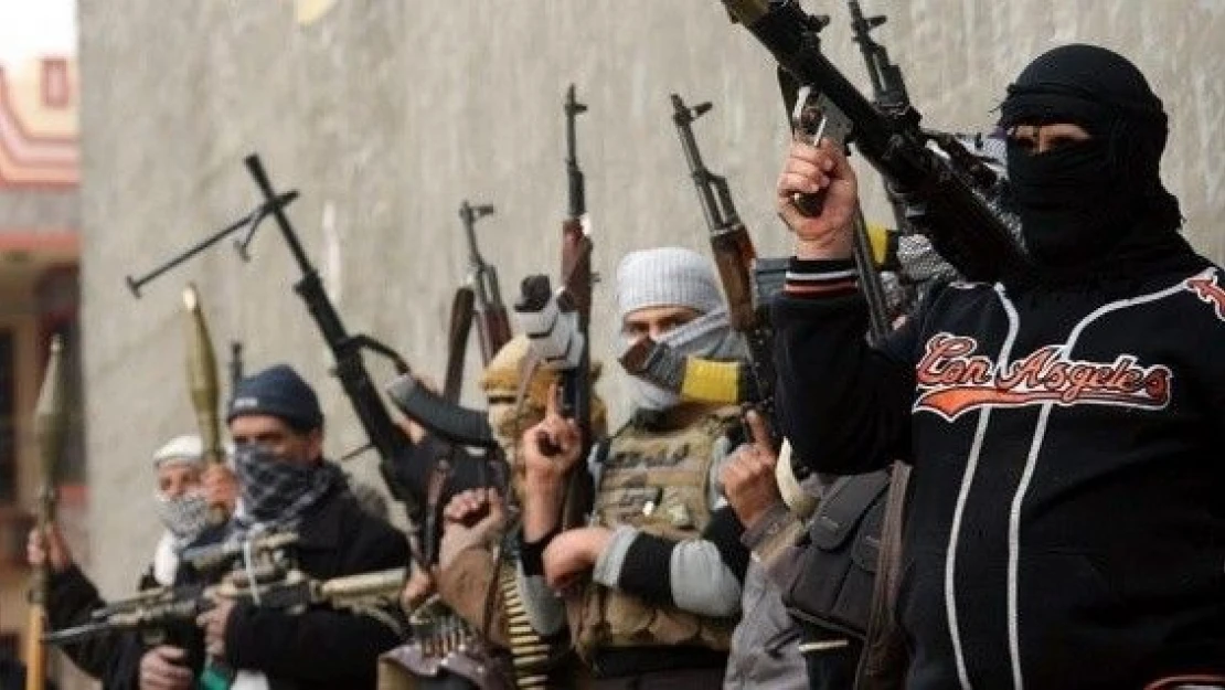 DAEŞ'ten 12 üniversite öğrencisine sosyal medya infazı