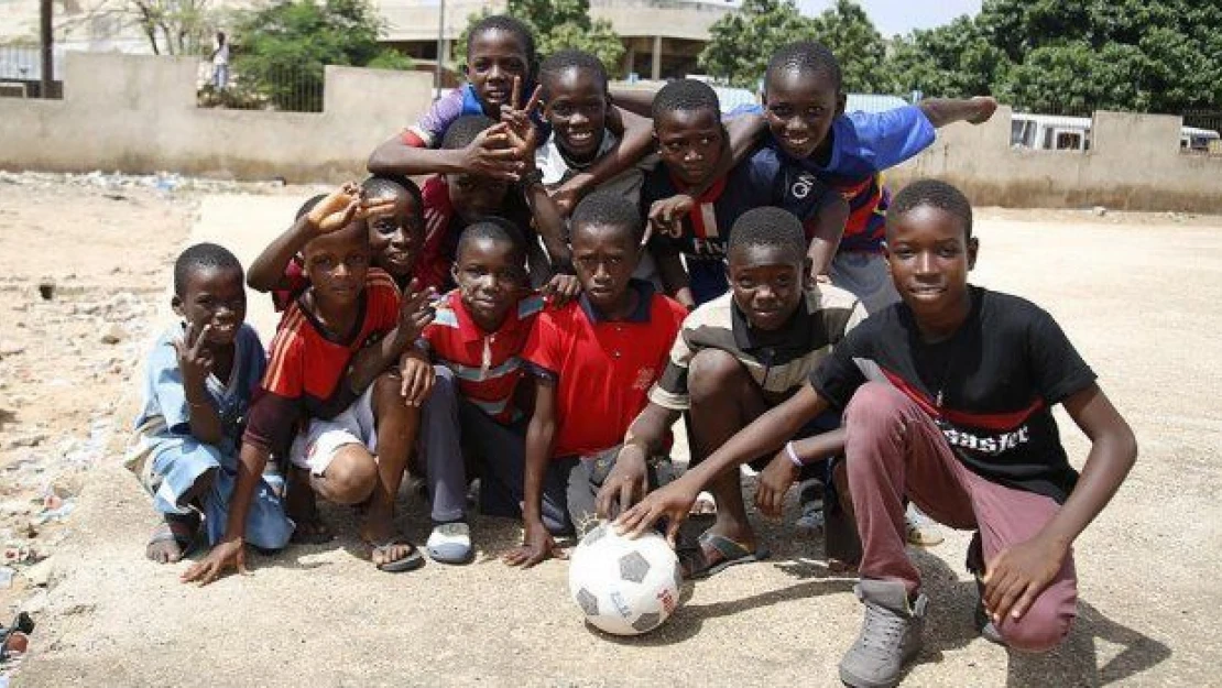 Dakar sokaklarının rüyası 'futbol'