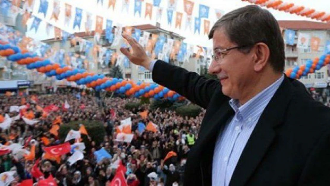 Davutoğlu ilk seçim mitingini Samsun'da yaptı