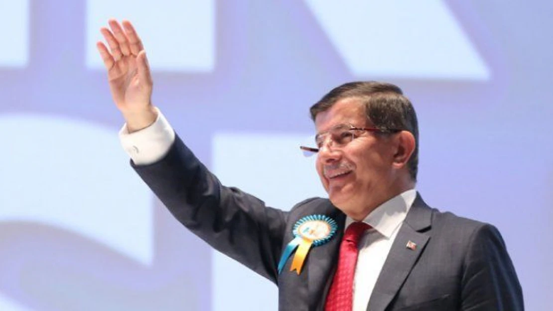 Davutoğlu yeniden genel başkan