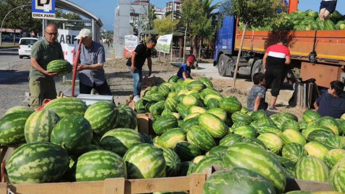 Dayanışma kampanyasında 400 ton karpuz vatandaşa ulaştı