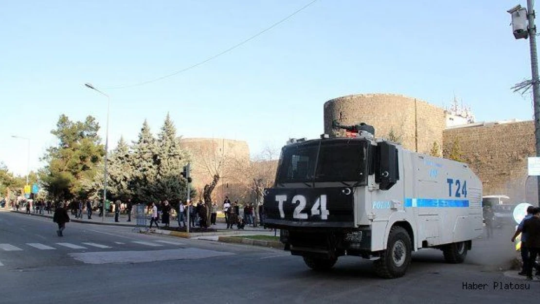 Demirtaş tahrik etti ama Diyarbakır'da 'izinsiz yürüyüş' çağrısı karşılık bulmadı