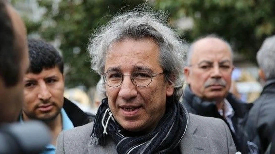 Dündar ve Gül 'MİT tırları' soruşturmasında ifade veriyor