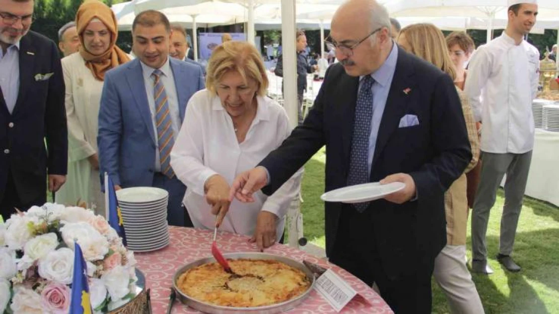 Dünya Kahvaltı Günü İzmir'in yöresel lezzetleriyle kutlandı