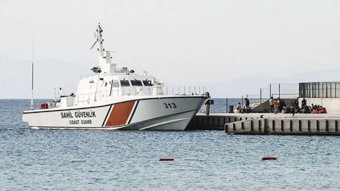 Ege'de sığınmacıları taşıyan tekne battı: 3'ü çocuk 4 ölü