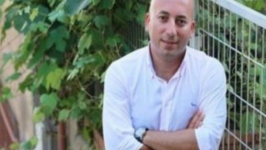 Ekranların sevilen mimarı Selim Yuhay, eşi tarafından aldatılmış
