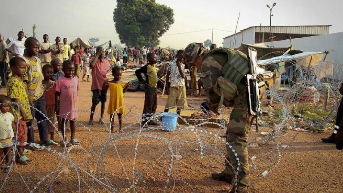 El Nino Kenya'da 100 can aldı