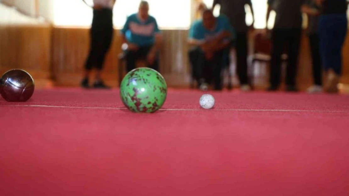 Elazığ'da 'Yetişkin Gençler Bocce Turnuvası' bölge müsabakaları sürüyor