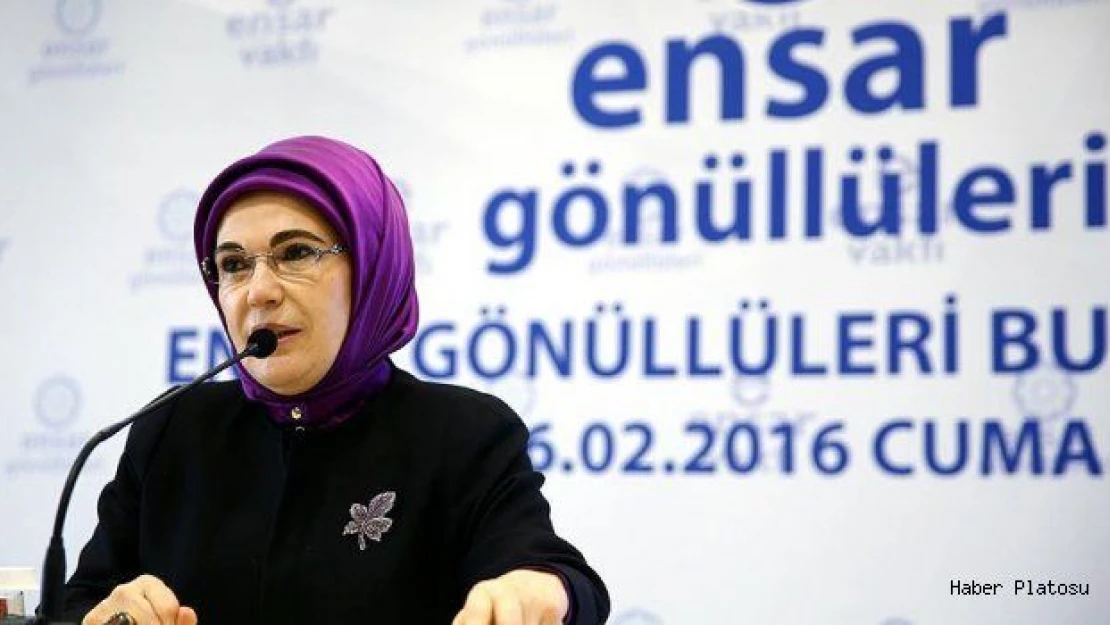 Emine Erdoğan: &quotArtık yeni bir kavşaktayız. Türkiye'nin 90 yıllık enkazını kaldırdık"